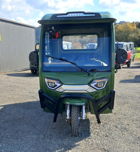 Jinpeng E-Cargo-CAB mit Kabine und Pritsche