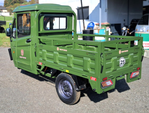 Jinpeng E-Cargo-CAB mit Kabine und Pritsche