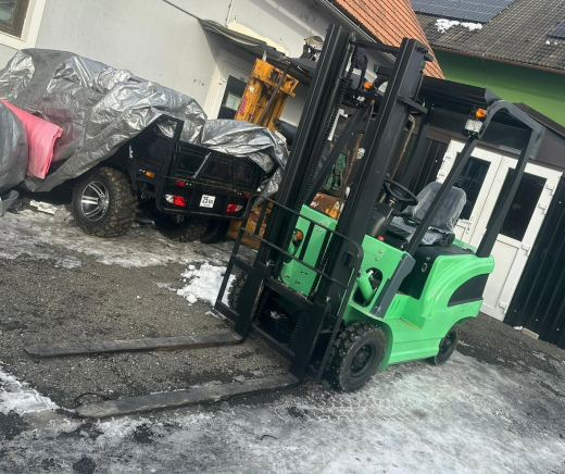 Hilt Elektrogabelstapler