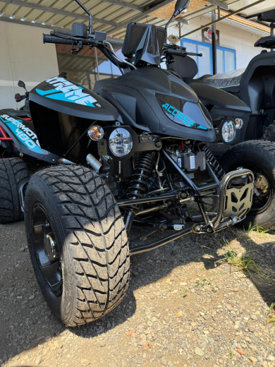 Trasher SM 480 ABS Schaltgetriebe Max Speed 120 KmH