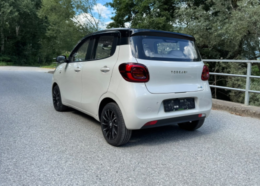 Torrani EV05 Elektro Auto / 4 Sitzplätze / Schnelllader / 220km Reichweite / Klima /Leder / 360Grad Rundum Kamera /usw.